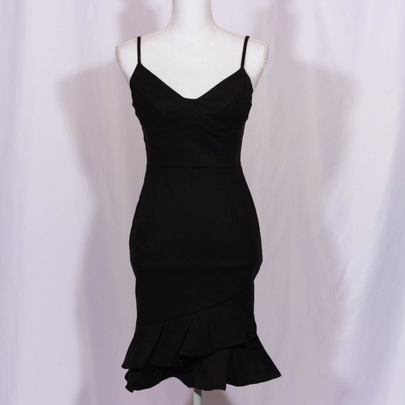 Luvalot Dresses & Skirts - LUVALOT Black Dress Size 6